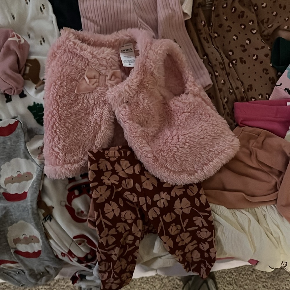 Bulk girls clothes (0-3 months) - Picture 6 of 7